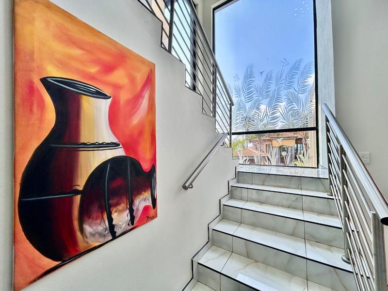 5 Bedroom Property for Sale in Xanadu North West